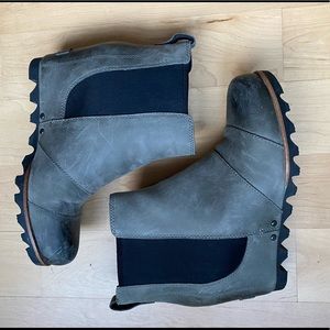 Sorel wedge booties size 6.5